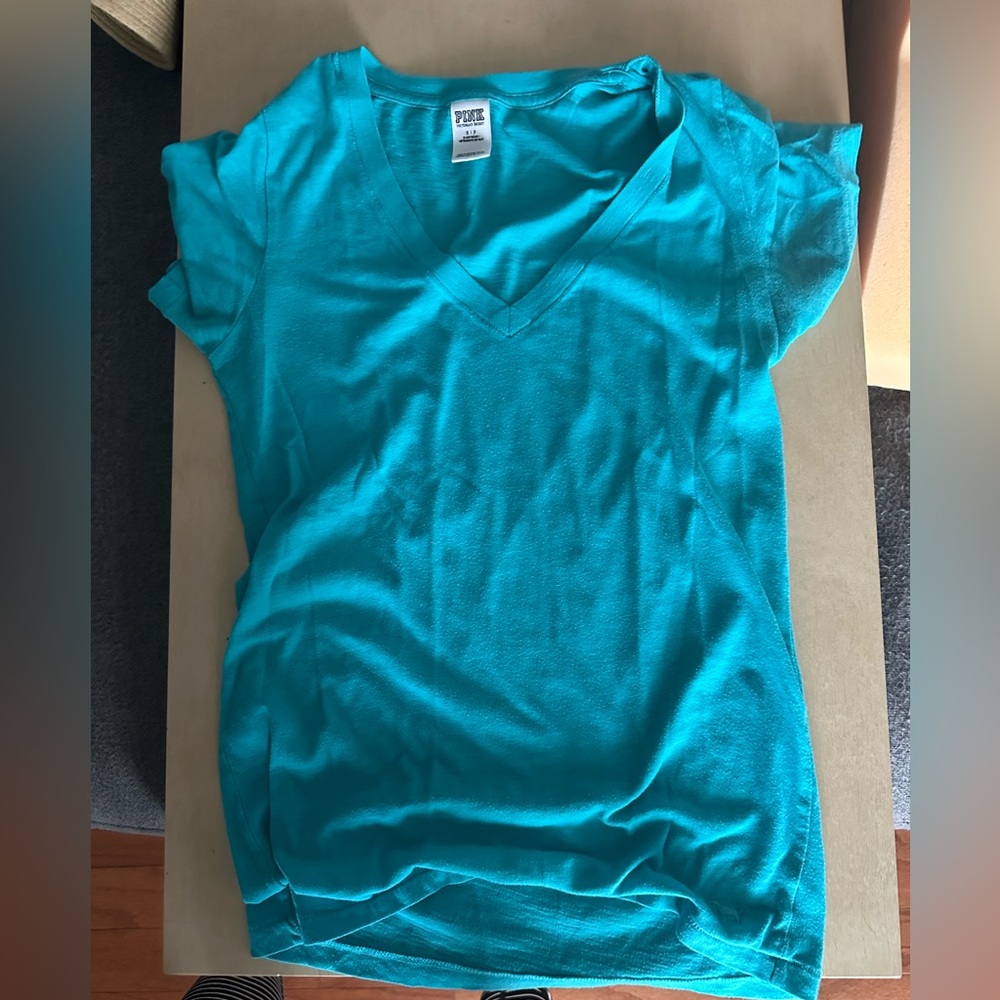 Aqua PINK V-neck T-shirt